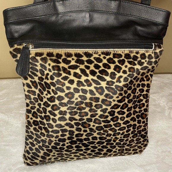 Maurizio Taiuti Animal Print Cowhide Leather Handbag - Picture 13 of 13